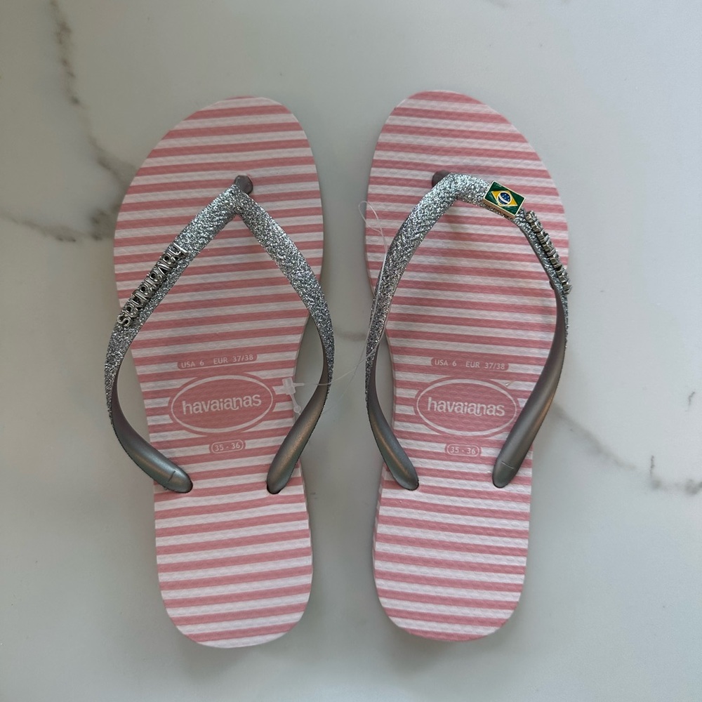 Brand New Havaianas Flip Flops - Size 35/36 (US6)